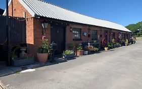 Dolafon Farm Stay